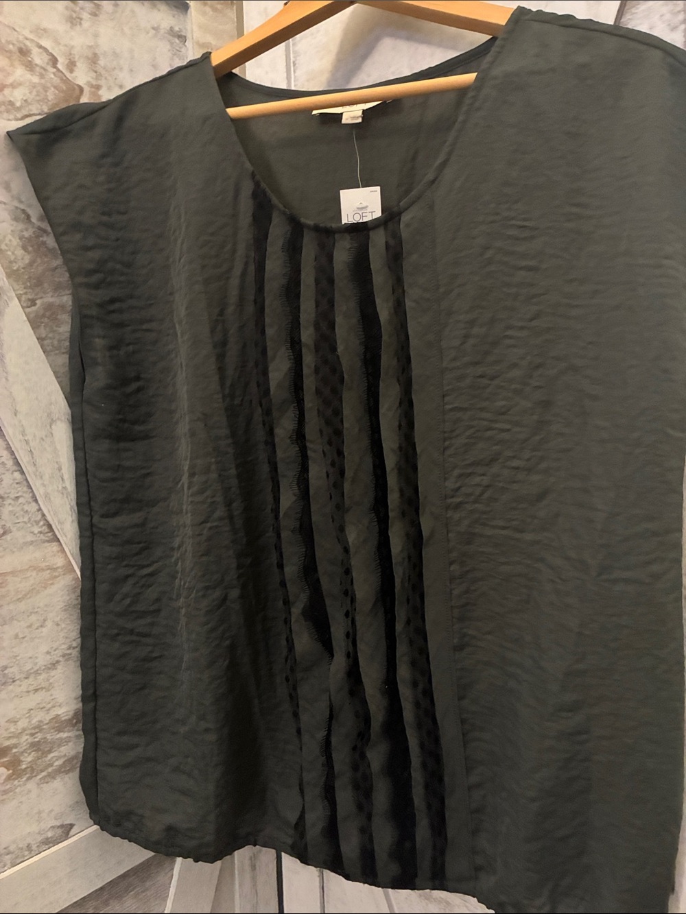 LOFT Black Sleeveless Pintuck Front Blouse